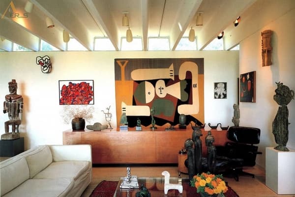 Hình ảnh dự án Phong Cách Nội Thất Maverick - Vẻ Đẹp Độc Lạ Và Ngẫu Hứng. Phong cách nội thất Maverick là một thiết kế phi truyền thống, mang vẻ đẹp mới lạ, ngẫu hứng và đầy sáng tạo. Đây là một lựa chọn hoàn hảo cho những người yêu thích ''sự khác biệt''. Cùng AEROS tìm hiểu phong cách sáng tạo và độc đáo này nhé!