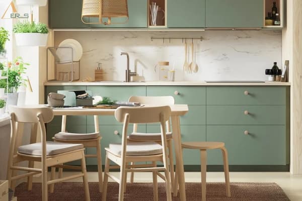 Hình ảnh dự án Top 16+  Mẫu Thiết Kế Nhà Bếp Nhỏ Đơn Giản Hiện Đại Năm 2023. Nhà bếp đơn giản, đẹp , tiện nghi và hiện đại tạo không gian cho chị em nấu nướng trổ tài, mang đến những bữa ăn ngon cho gia đình. Cùng AEROS tham khảo Top 16+ Mẫu thiết kế nhà bếp nhỏ đơn giản hiện đại được ưa chuộng năm 2023 trong bài viết sau nhé!