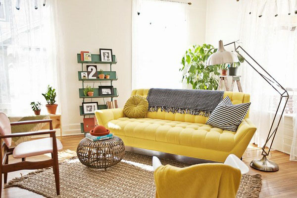 Phòng khách màu vàng