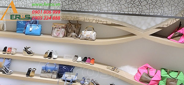 Thiết kế cửa hàng giày dép đẹp và thu hút của chị Hà tại Quận Tân Bình
