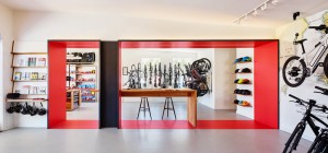 Thiết kế nội thất cửa hàng xe đạp thế thao cao cấp cho anh Quốc quận 7